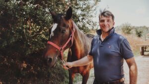 Lorenzo D'Arpe Blog: ultime novità sulla Cura del Cavallo. Laminite, navicolite e altre patologie del piede del cavallo.